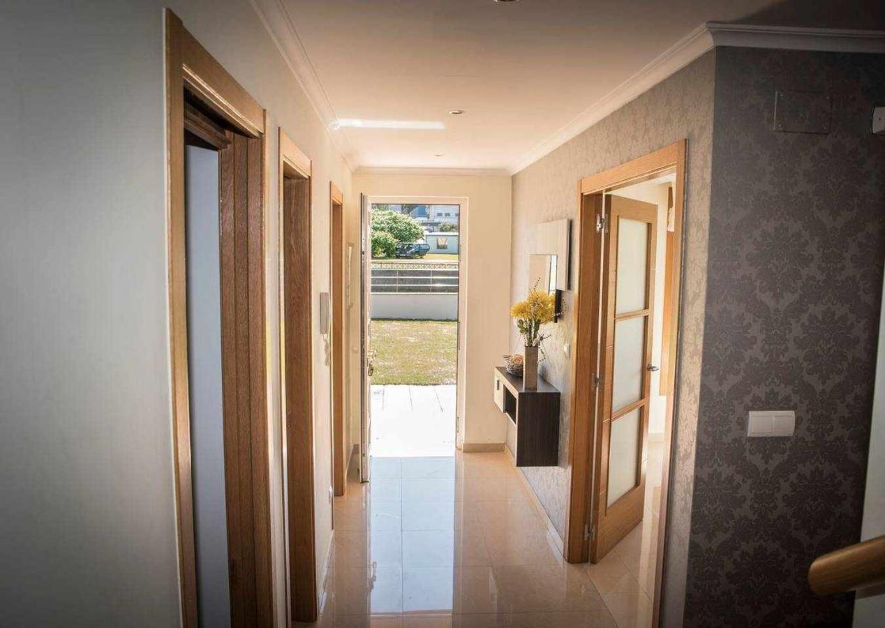 Вилла Chalet Pareado Con Jardin En 1ª Linea De Mar Burela Экстерьер фото