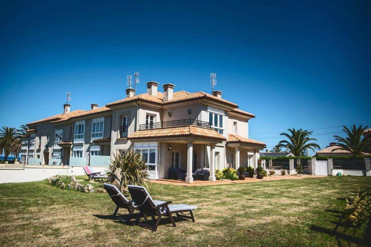 Вилла Chalet Pareado Con Jardin En 1ª Linea De Mar Burela Экстерьер фото