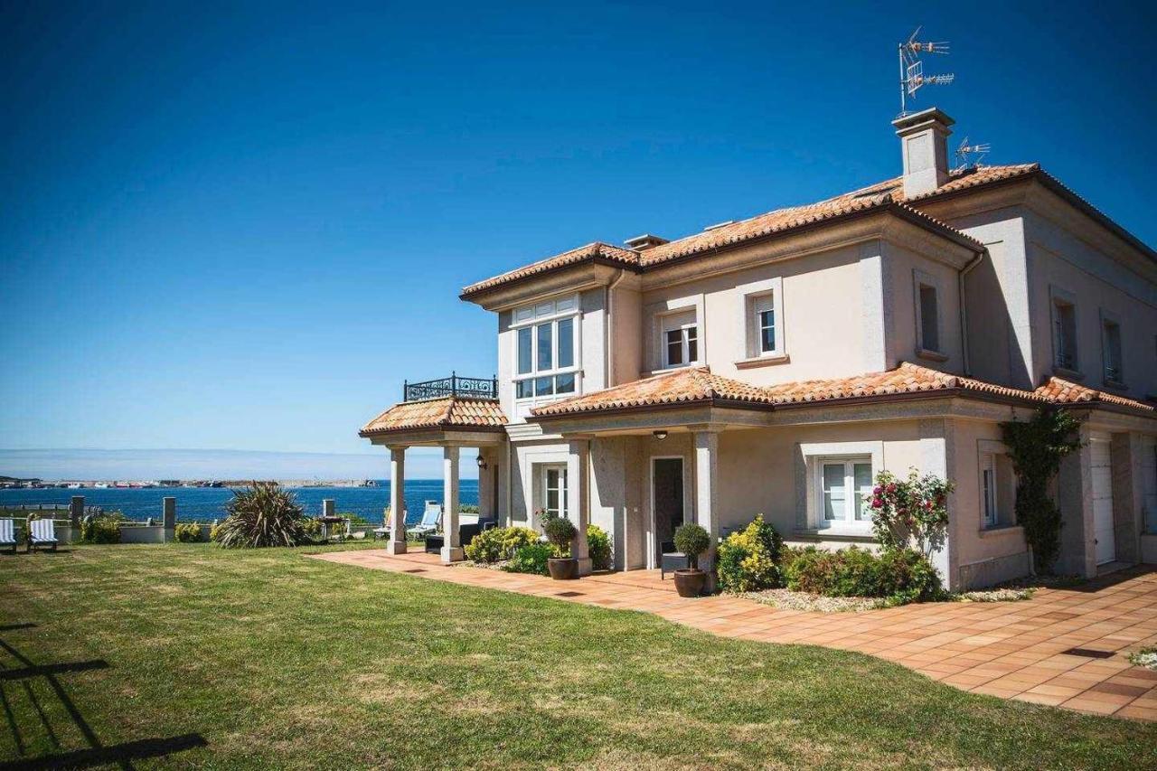 Вилла Chalet Pareado Con Jardin En 1ª Linea De Mar Burela Экстерьер фото