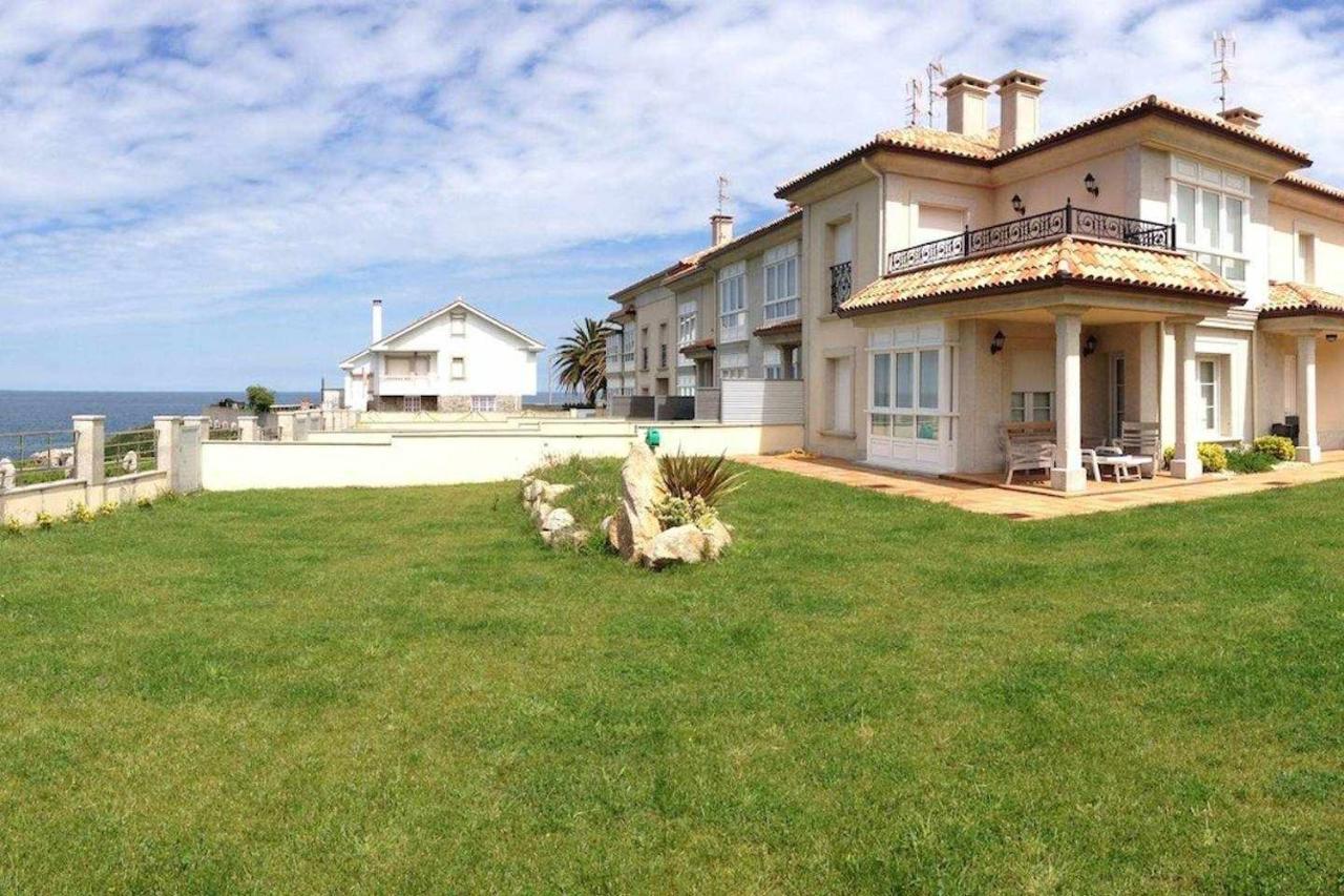 Вилла Chalet Pareado Con Jardin En 1ª Linea De Mar Burela Экстерьер фото