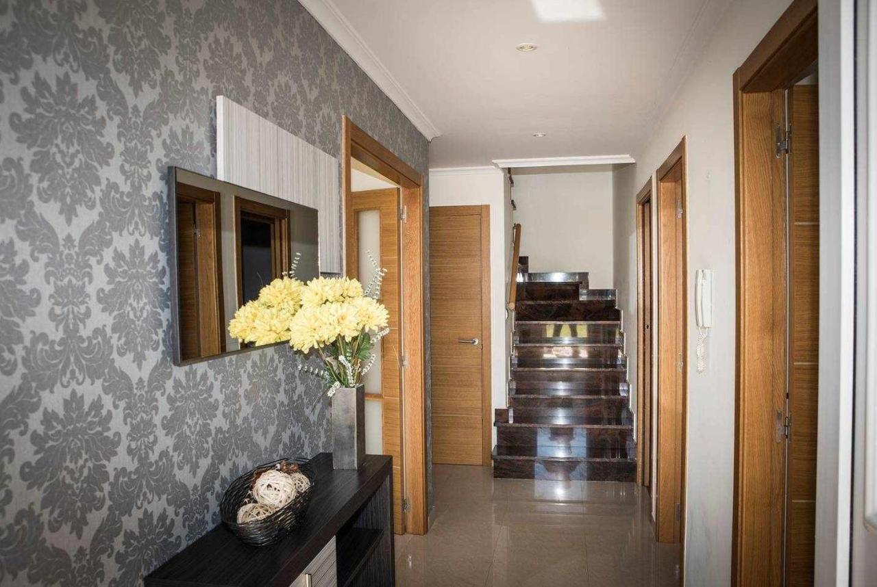 Вилла Chalet Pareado Con Jardin En 1ª Linea De Mar Burela Экстерьер фото