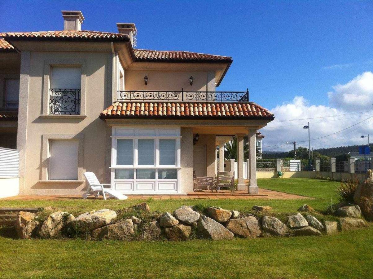 Вилла Chalet Pareado Con Jardin En 1ª Linea De Mar Burela Экстерьер фото