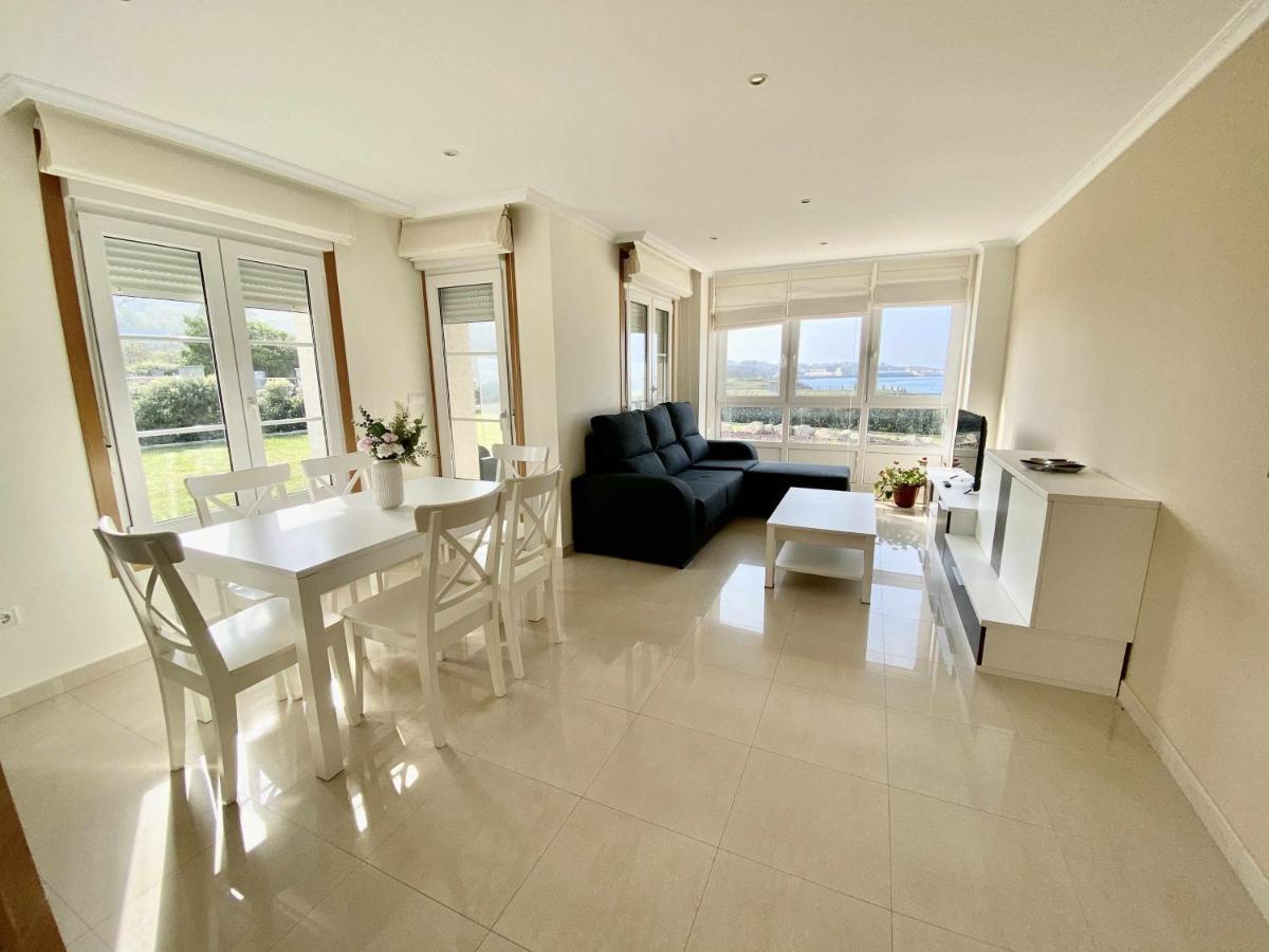 Вилла Chalet Pareado Con Jardin En 1ª Linea De Mar Burela Экстерьер фото