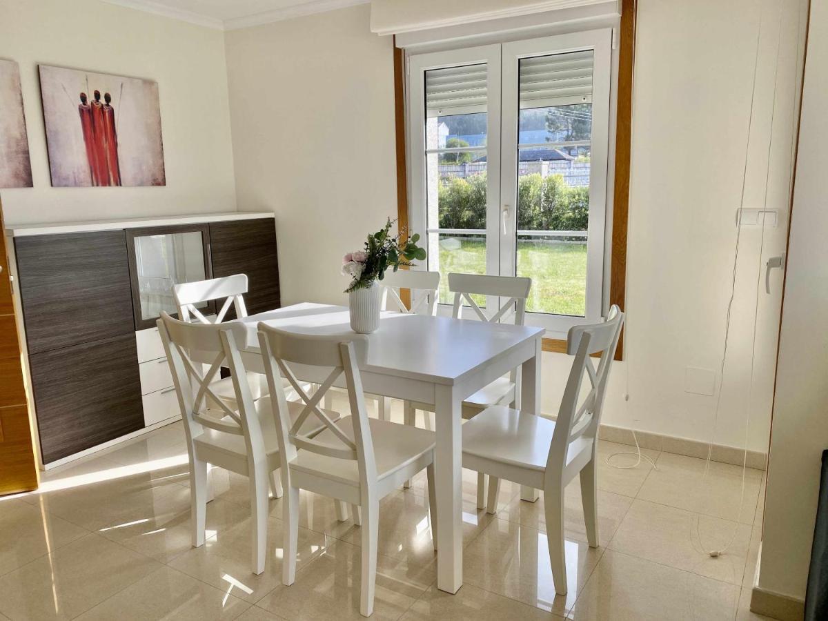 Вилла Chalet Pareado Con Jardin En 1ª Linea De Mar Burela Экстерьер фото