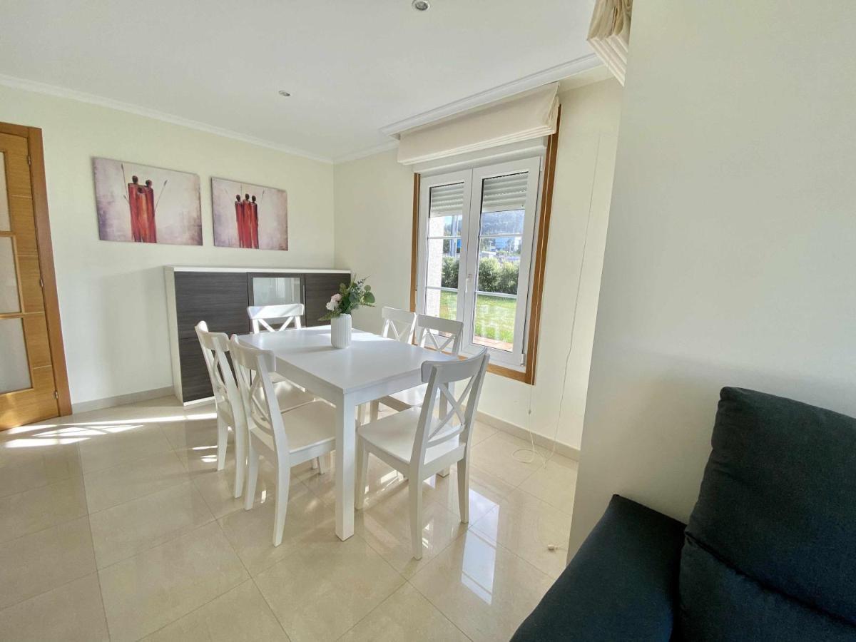 Вилла Chalet Pareado Con Jardin En 1ª Linea De Mar Burela Экстерьер фото