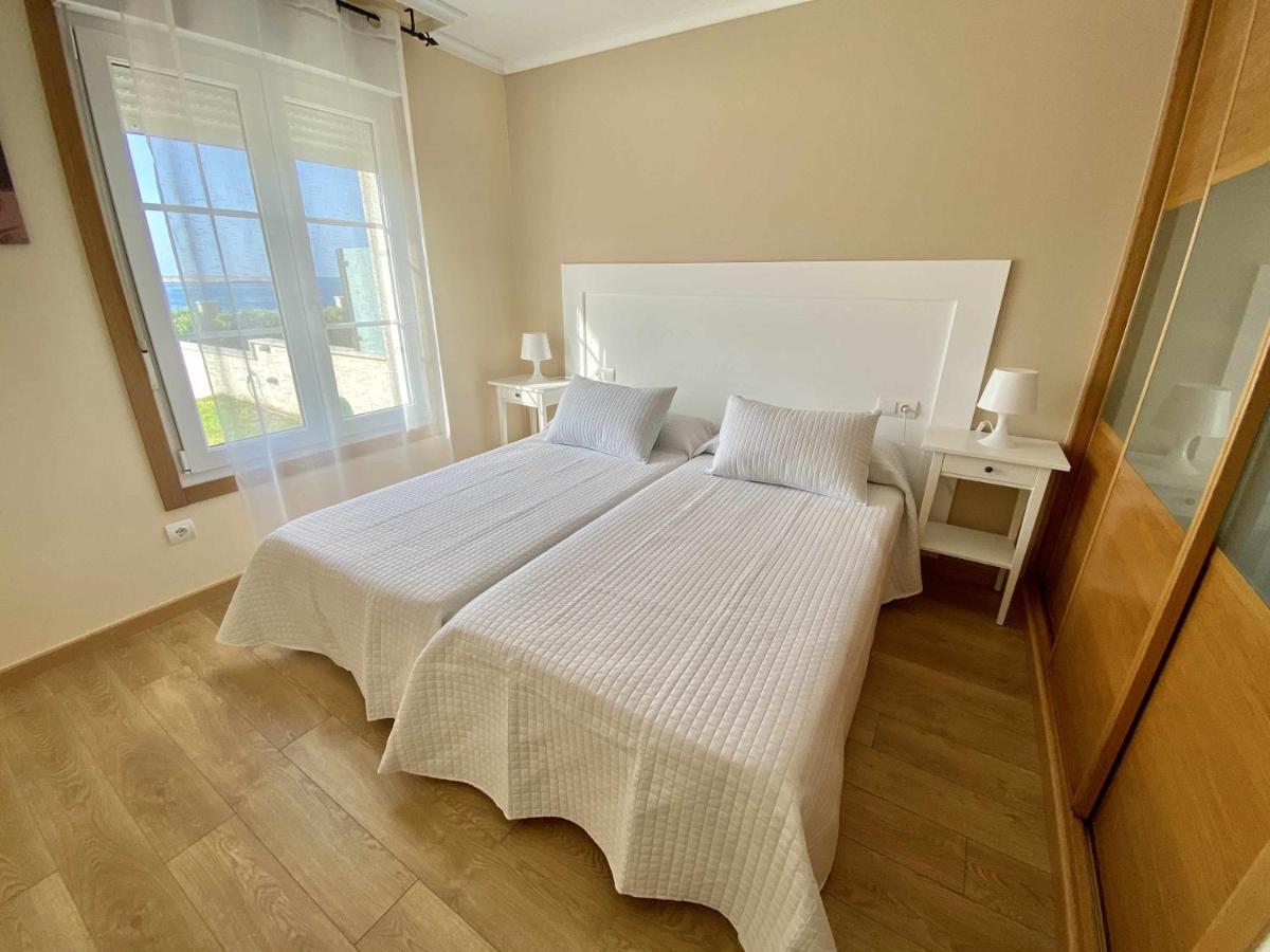 Вилла Chalet Pareado Con Jardin En 1ª Linea De Mar Burela Экстерьер фото